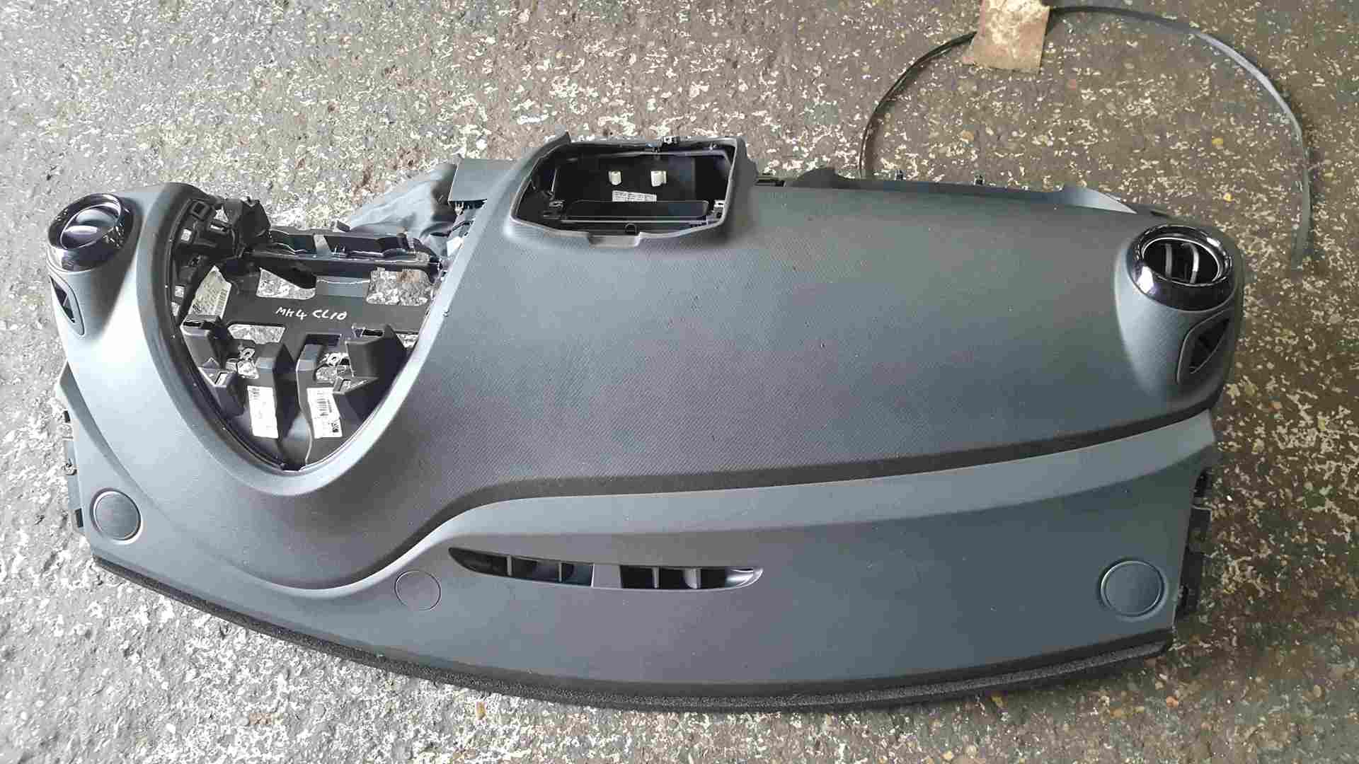 Renault Clio MK4 2013-2018 Air Main Dashboard Bag