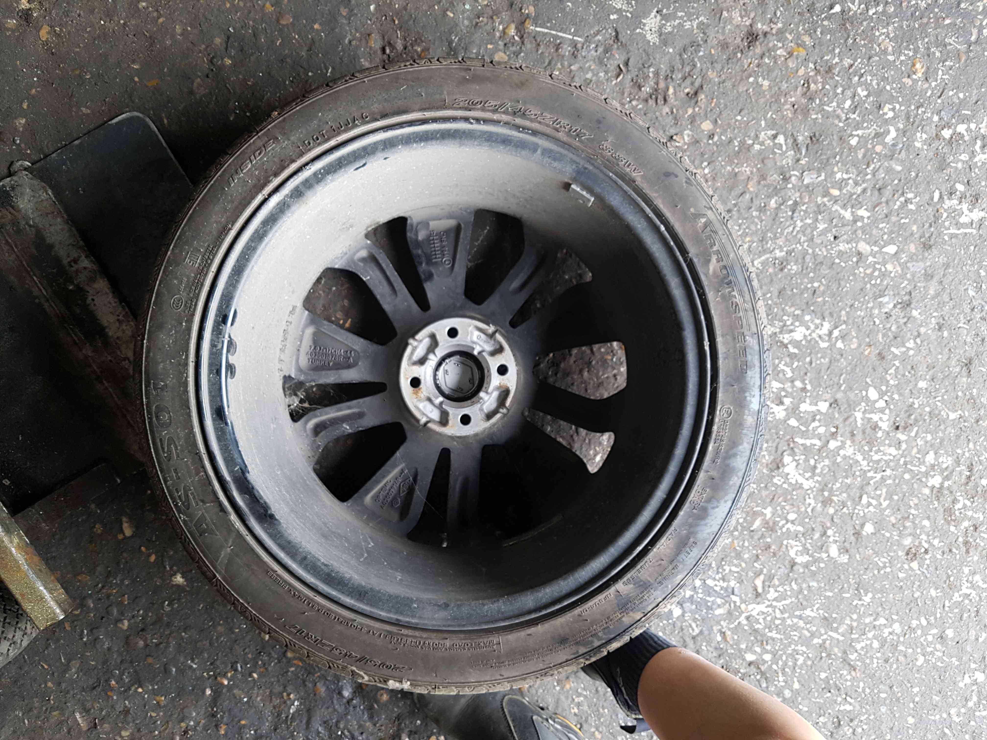 Thumb 6 Renault Clio MK4 2013-2018 Alloy Wheel Optemic 403001878R 17Inch 3/5 205 45 17