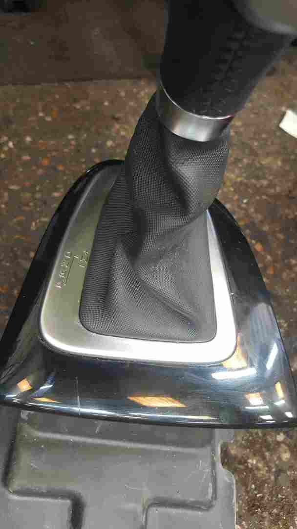Thumb 4 Renault Clio MK4 2013-2018 Automatic Gearstick Mechanism 341083971R