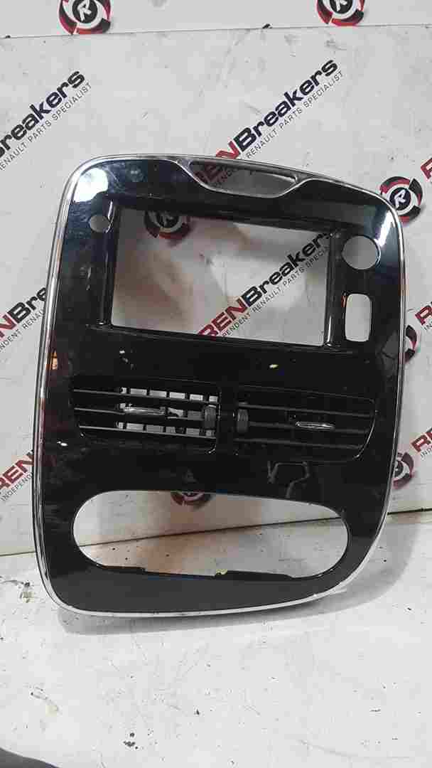 Renault Clio MK4 2013-2018 Centre Vents Heater Surround Gloss Black 682600069R