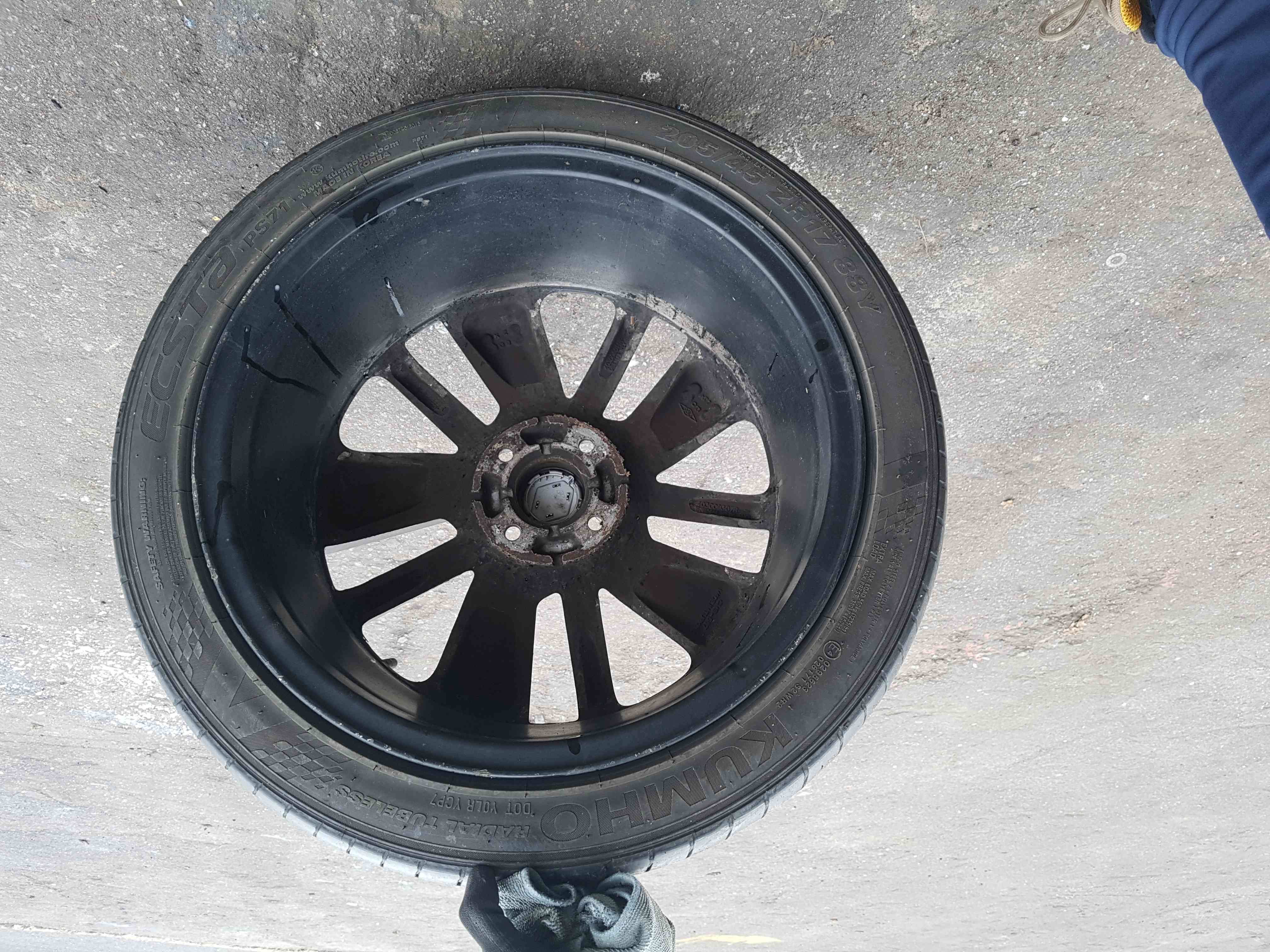 Thumb 5 Renault Clio MK4 2013-2018 Drenalic Alloy Wheel Black 3/5 17Inch Painted Black