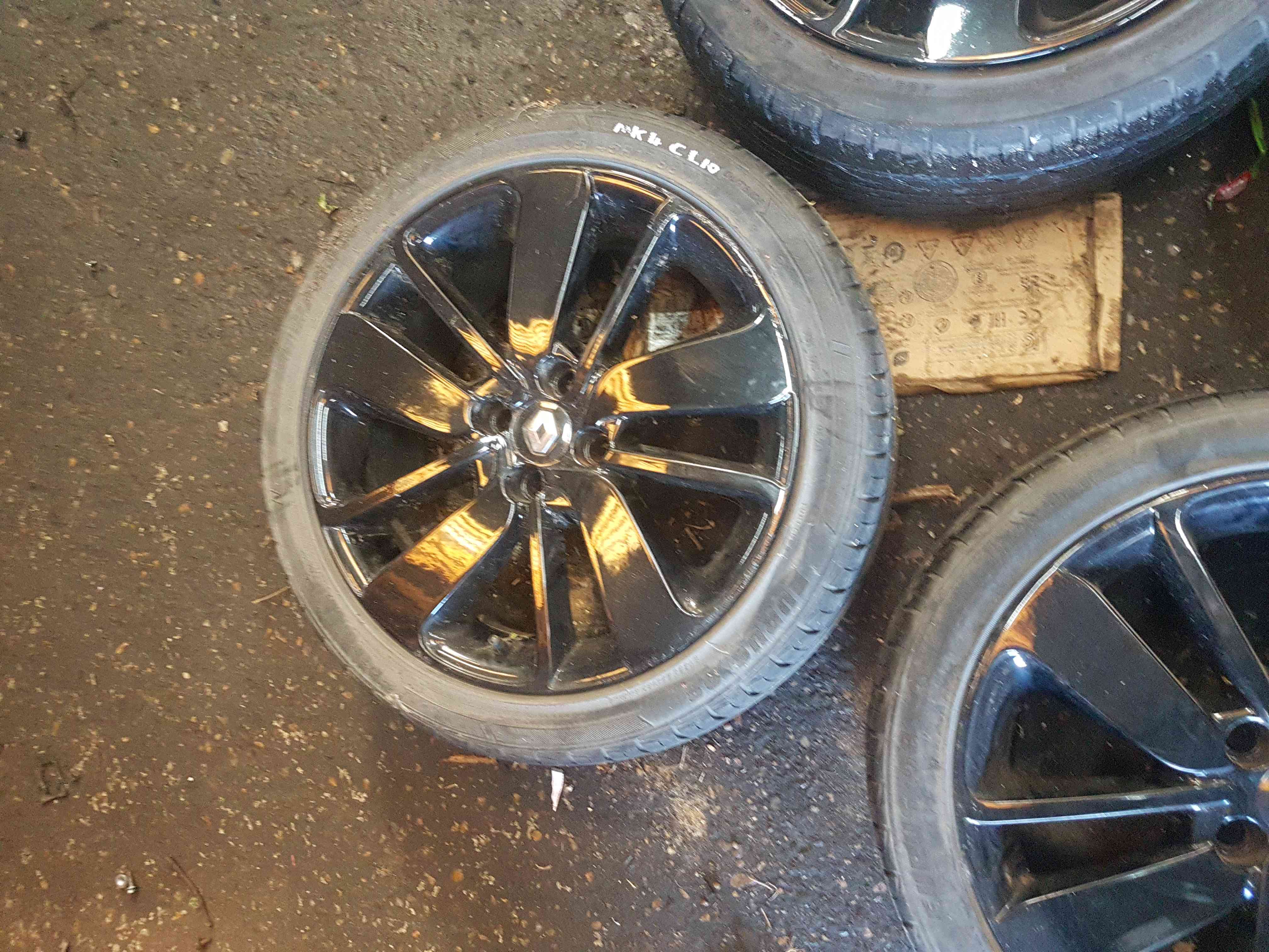 Thumb 6 Renault Clio MK4 2013-2018 Drenalic Alloy Wheels SET X4 17Inch 403006755R 4/5