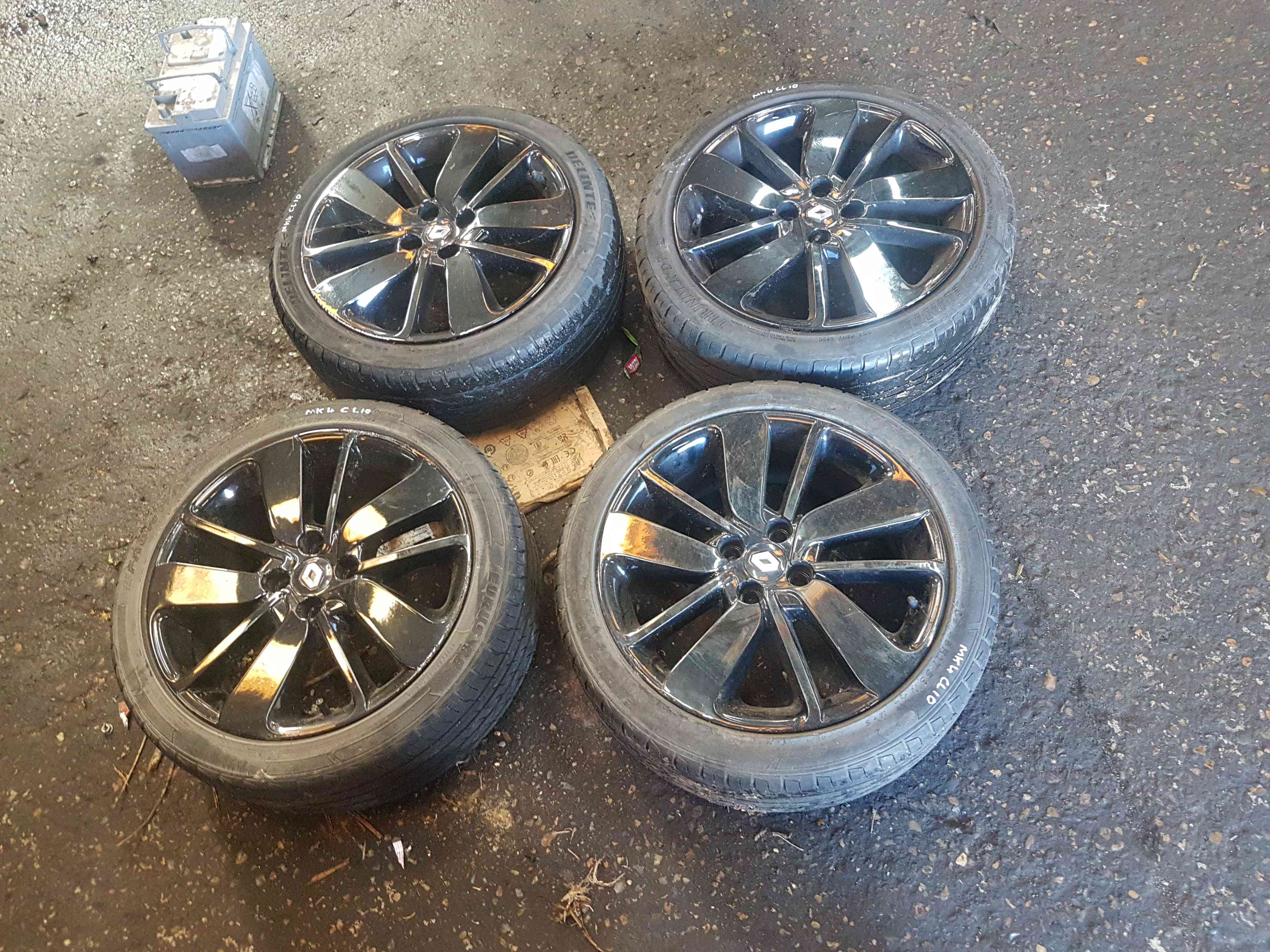 Thumb 7 Renault Clio MK4 2013-2018 Drenalic Alloy Wheels SET X4 17Inch 403006755R 4/5