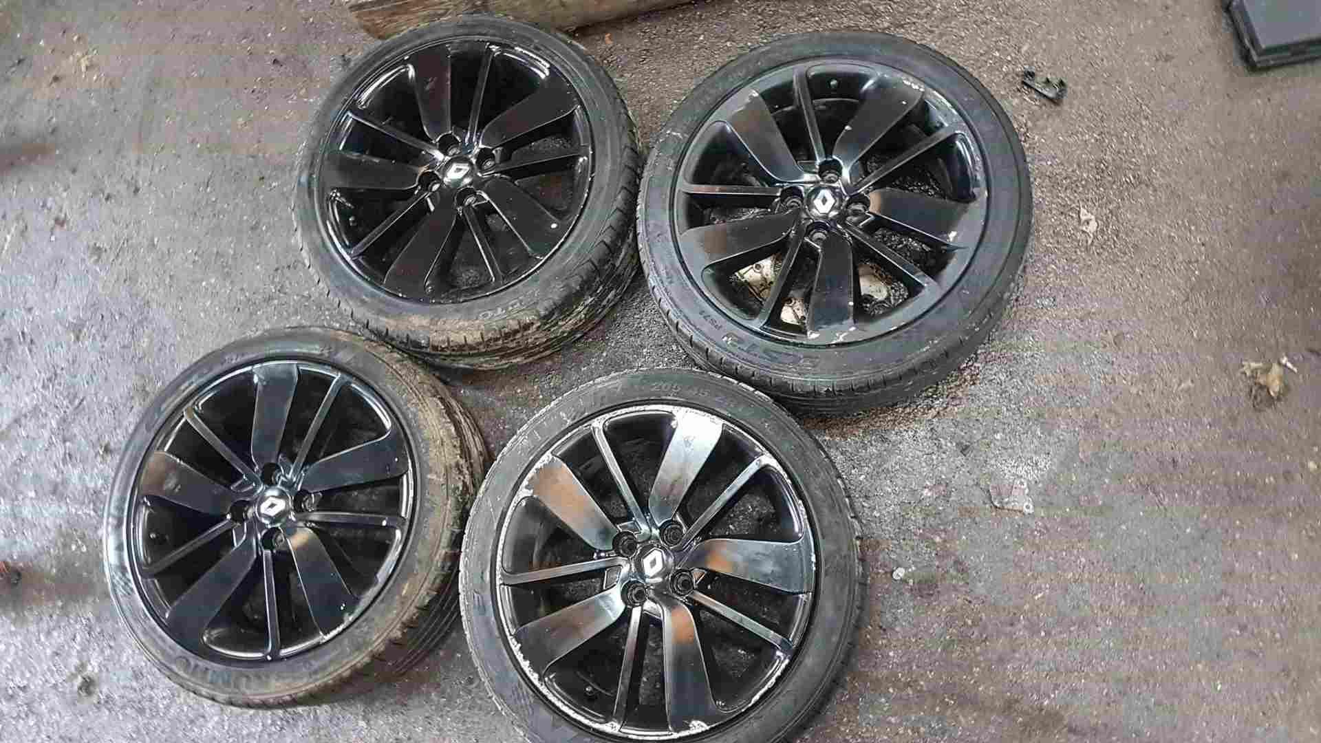 Thumb 8 Renault Clio MK4 2013-2018 Drenalic Alloy Wheels SET X4 Black 3/5