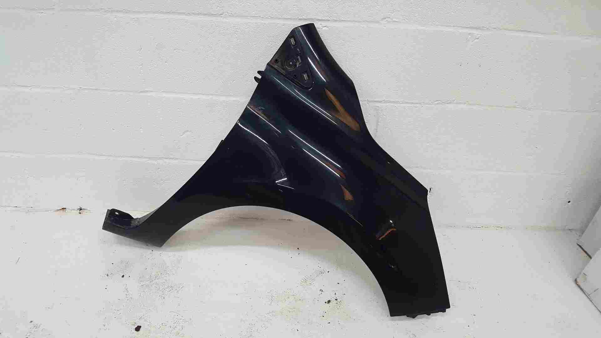 Renault Clio MK4 2013-2018 Driver Os OSF Wing Quarter Panel Black Tegne