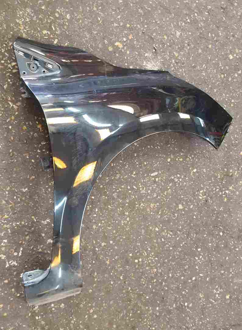 Renault Clio MK4 2013-2018 Drivers OS Wing Black TEGNE