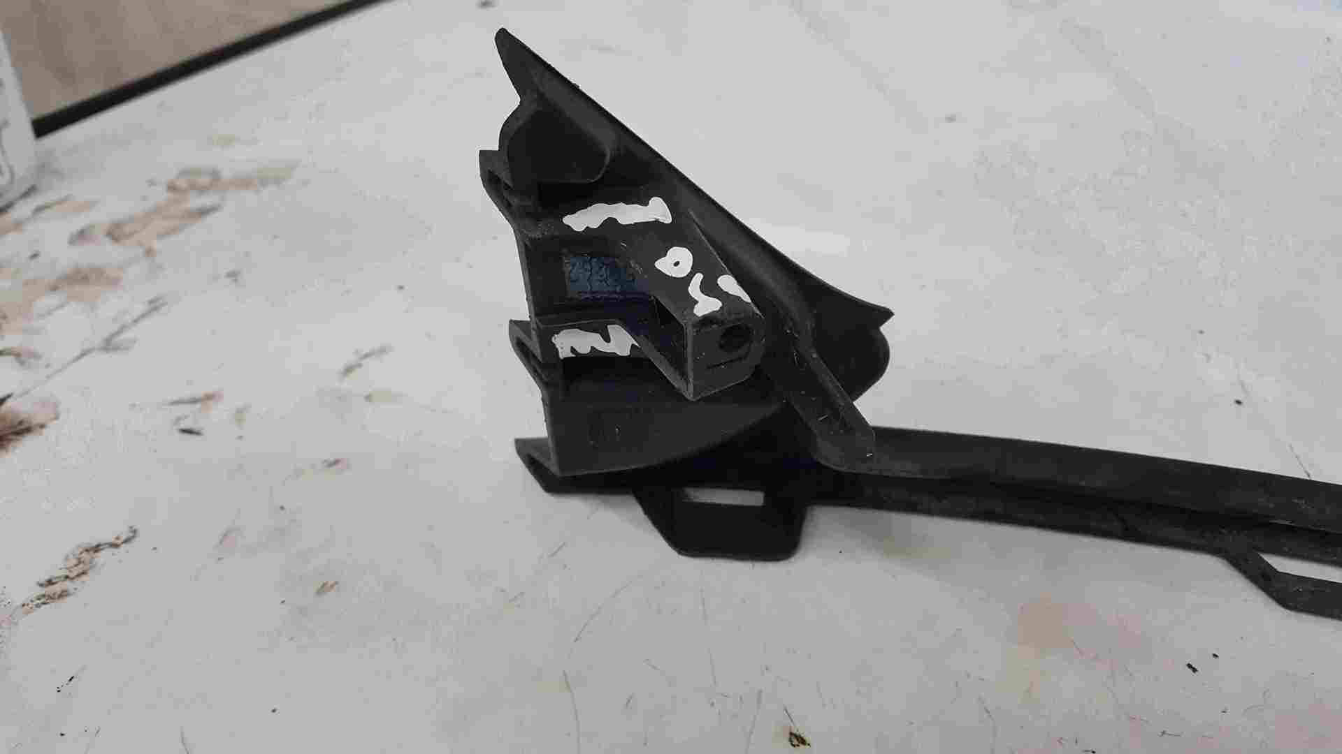 Thumb 3 Renault Clio MK4 2013-2018 Drivers OSF Front Bumper Cover Trim 601984119R