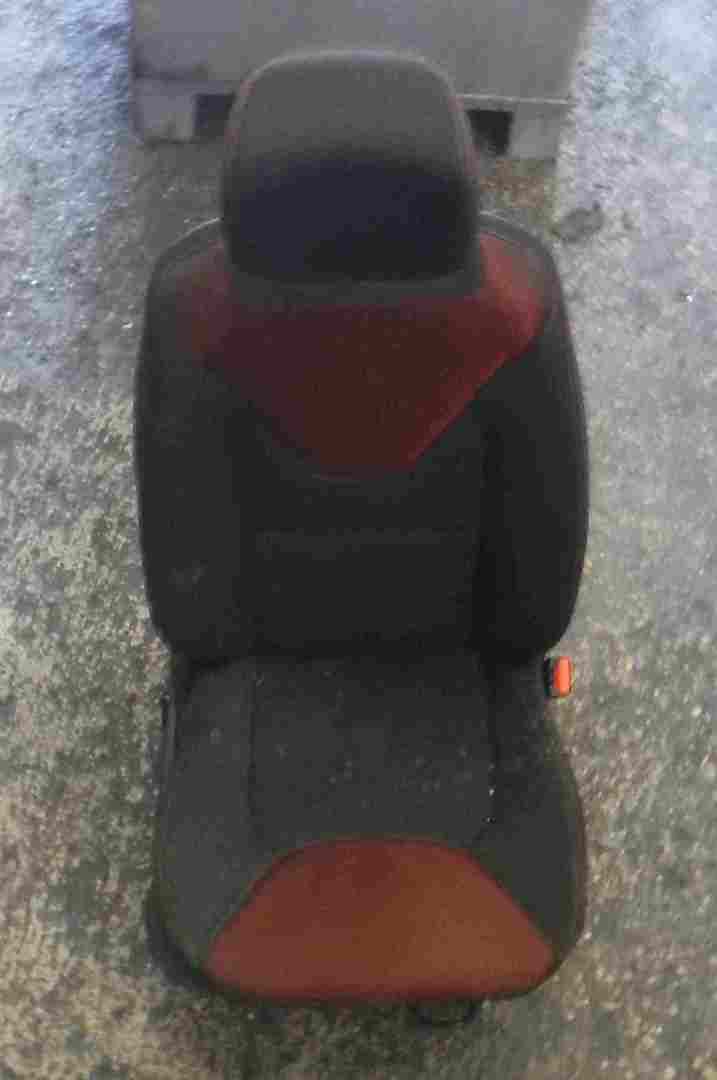 Renault Clio MK4 2013-2018 Drivers OSF Front Chair Seat Red