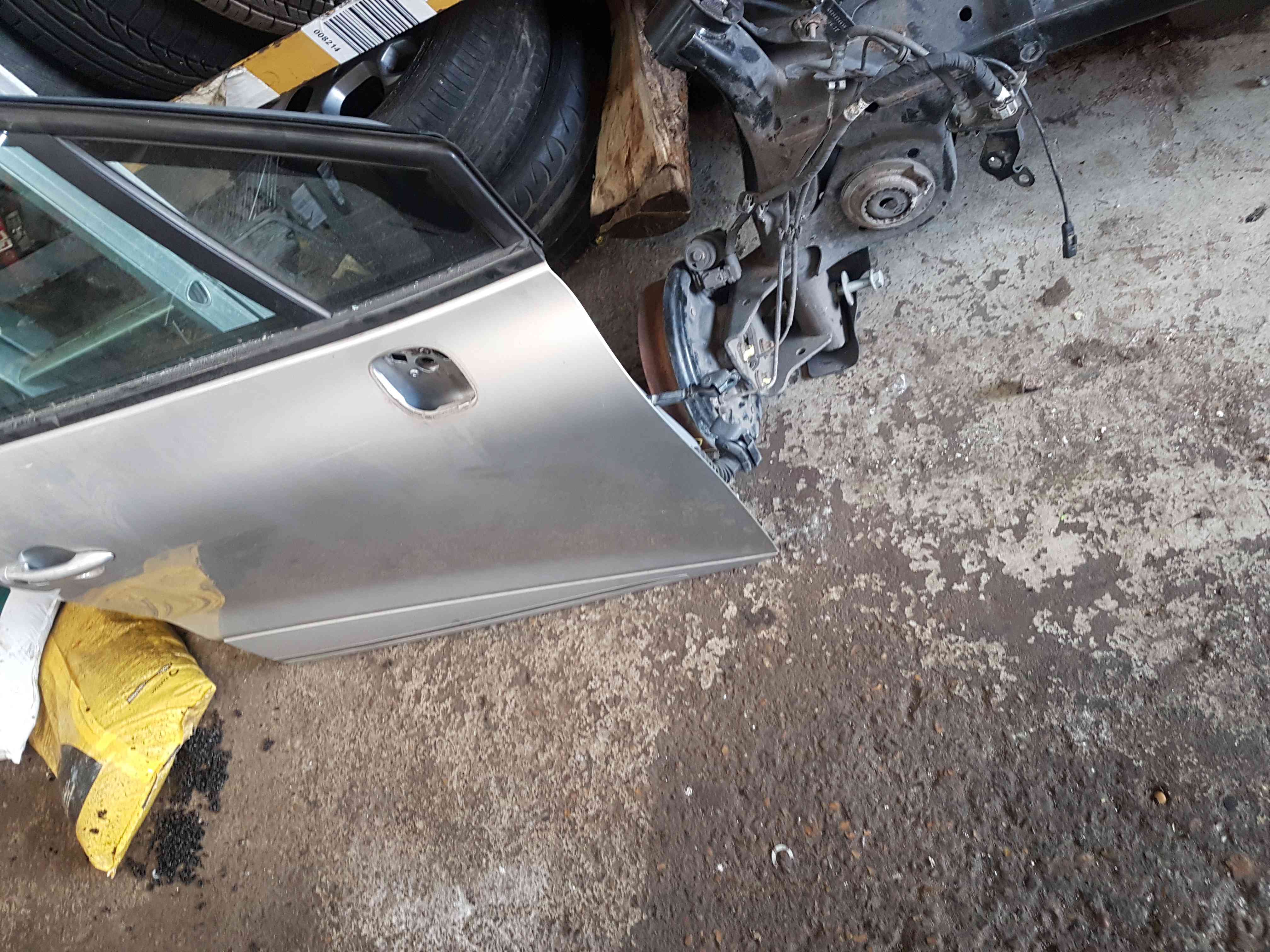 Thumb 3 Renault Clio MK4 2013-2018 Drivers OSF Front Door Silver Ted69