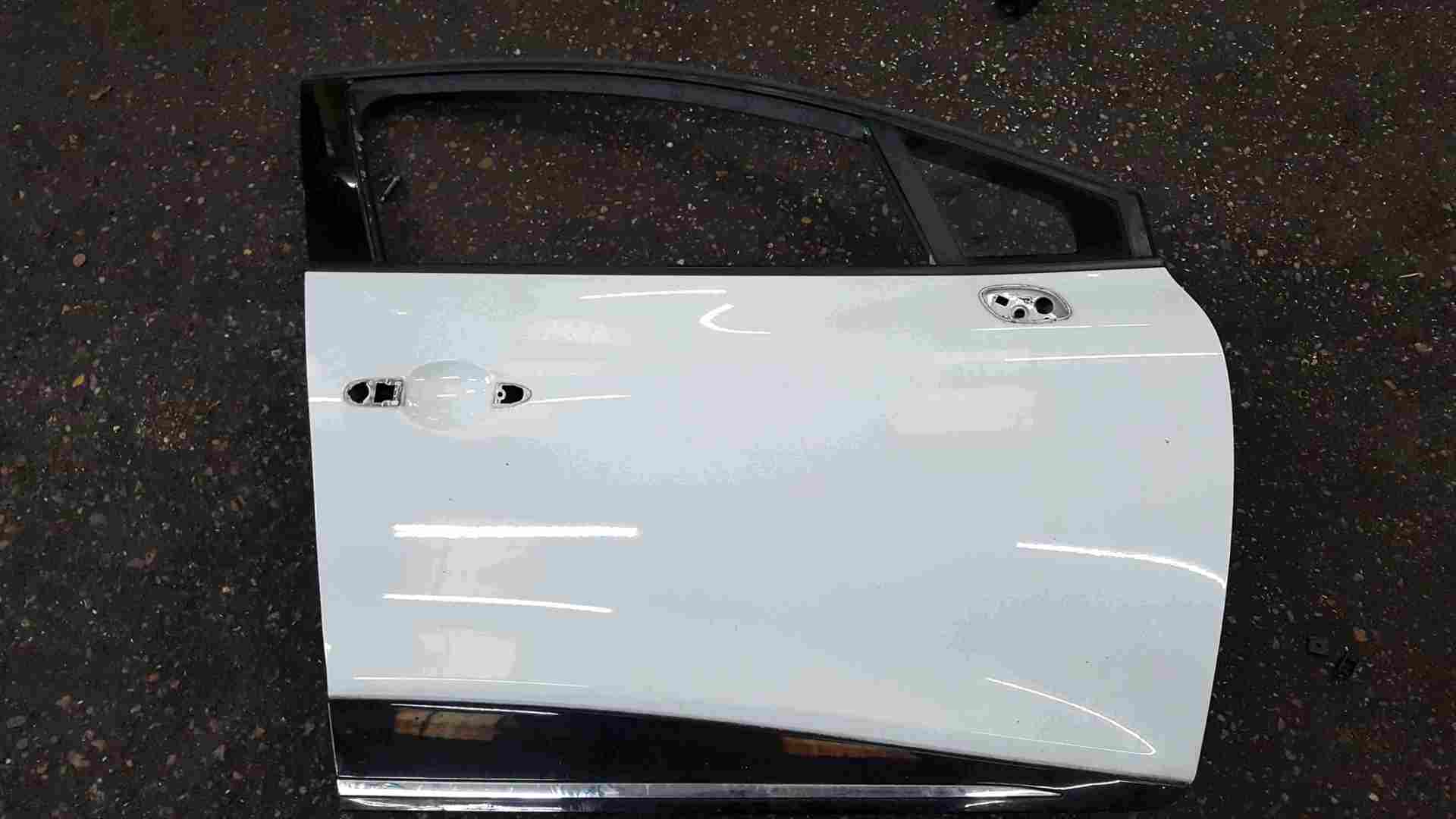 Renault Clio MK4 2013-2018 Drivers OSF Front Door White OV369