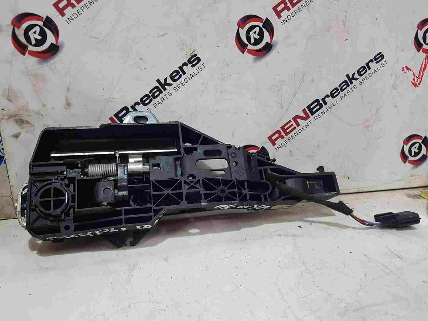 Thumb 3 Renault Clio MK4 2013-2018 Drivers OSF Front Exterior Handle White Ov369