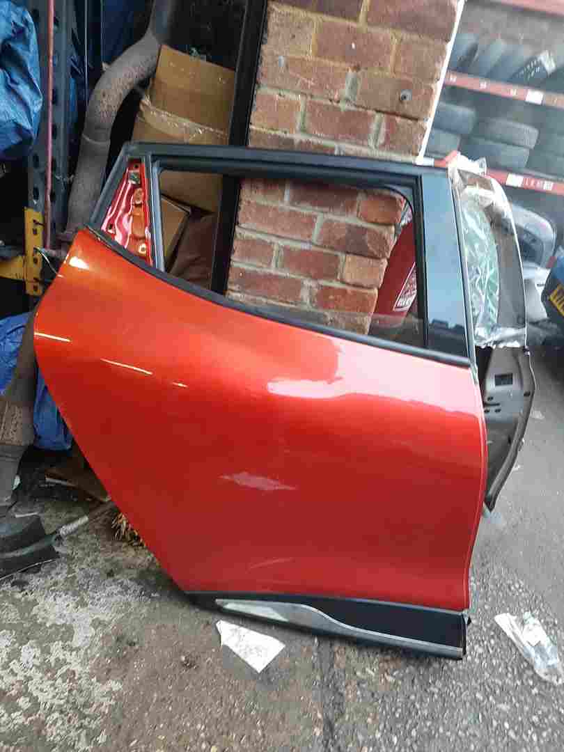 Renault Clio MK4 2013-2018 Drivers OSR Rear Door RED Tennp