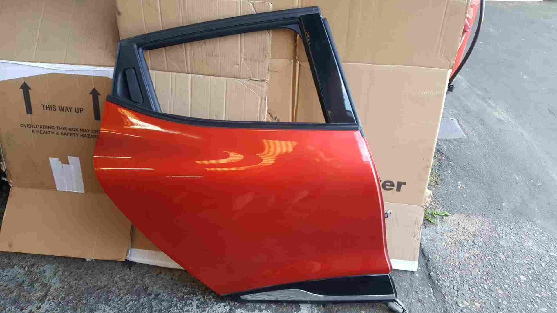 Thumb 2 Renault Clio MK4 2013-2018 Drivers OSR Rear Door RED Tennp 5Door 