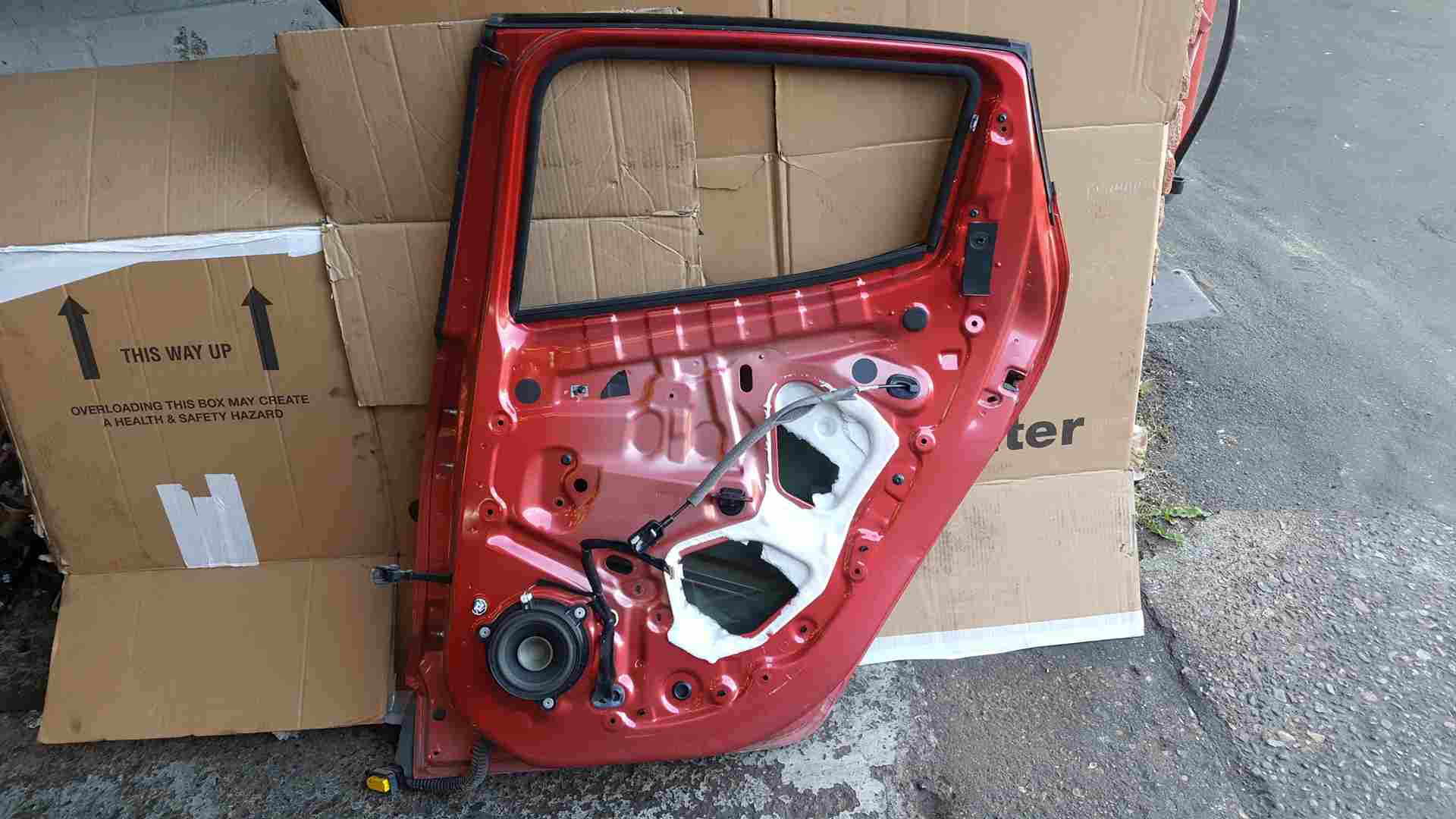 Thumb 3 Renault Clio MK4 2013-2018 Drivers OSR Rear Door RED Tennp 5Door 