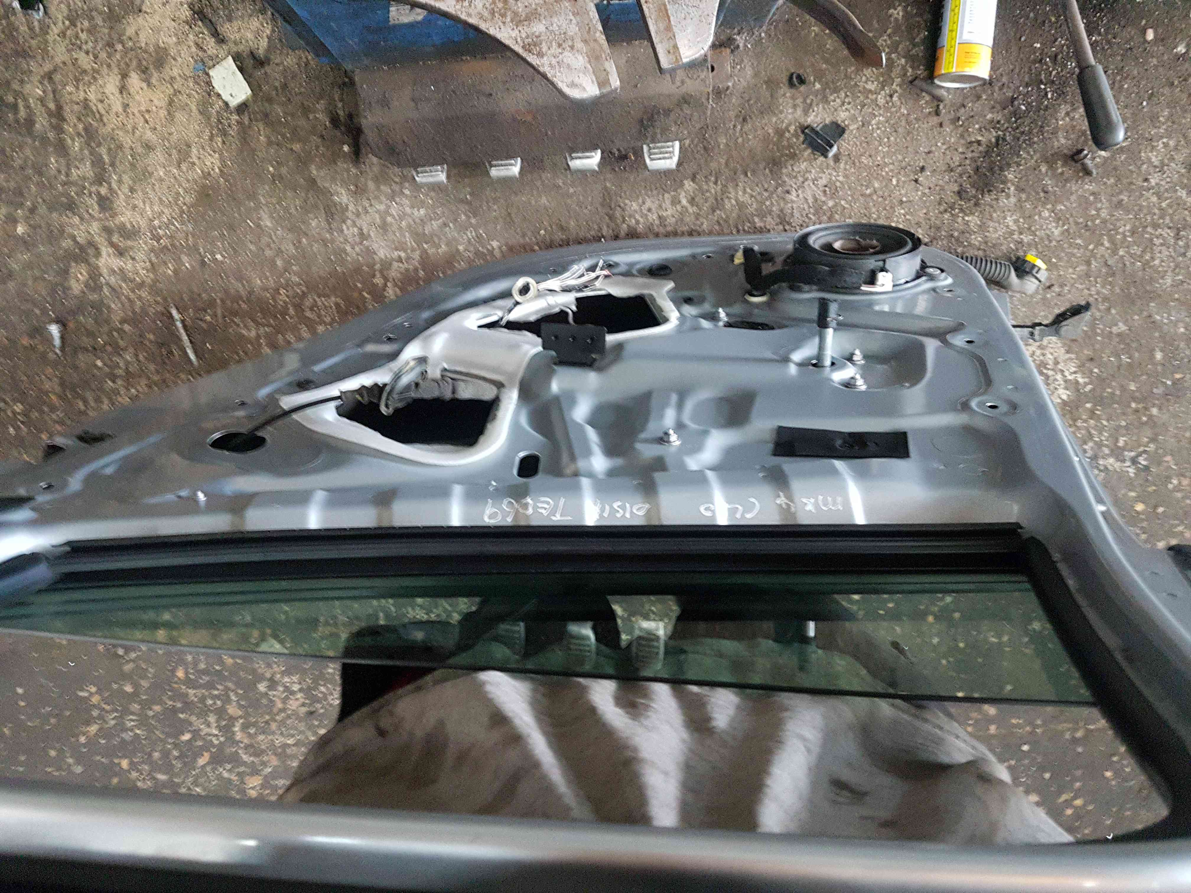 Thumb 4 Renault Clio MK4 2013-2018 Drivers OSR Rear Door Silver Ted69
