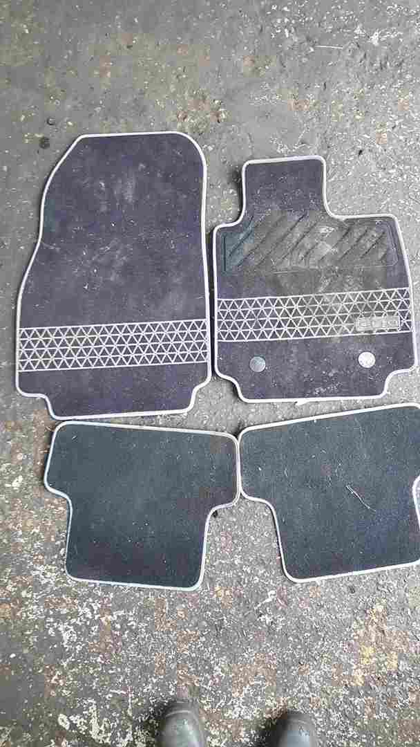Thumb 4 Renault Clio MK4 2013-2018 Floor Mats X4 Carpet 