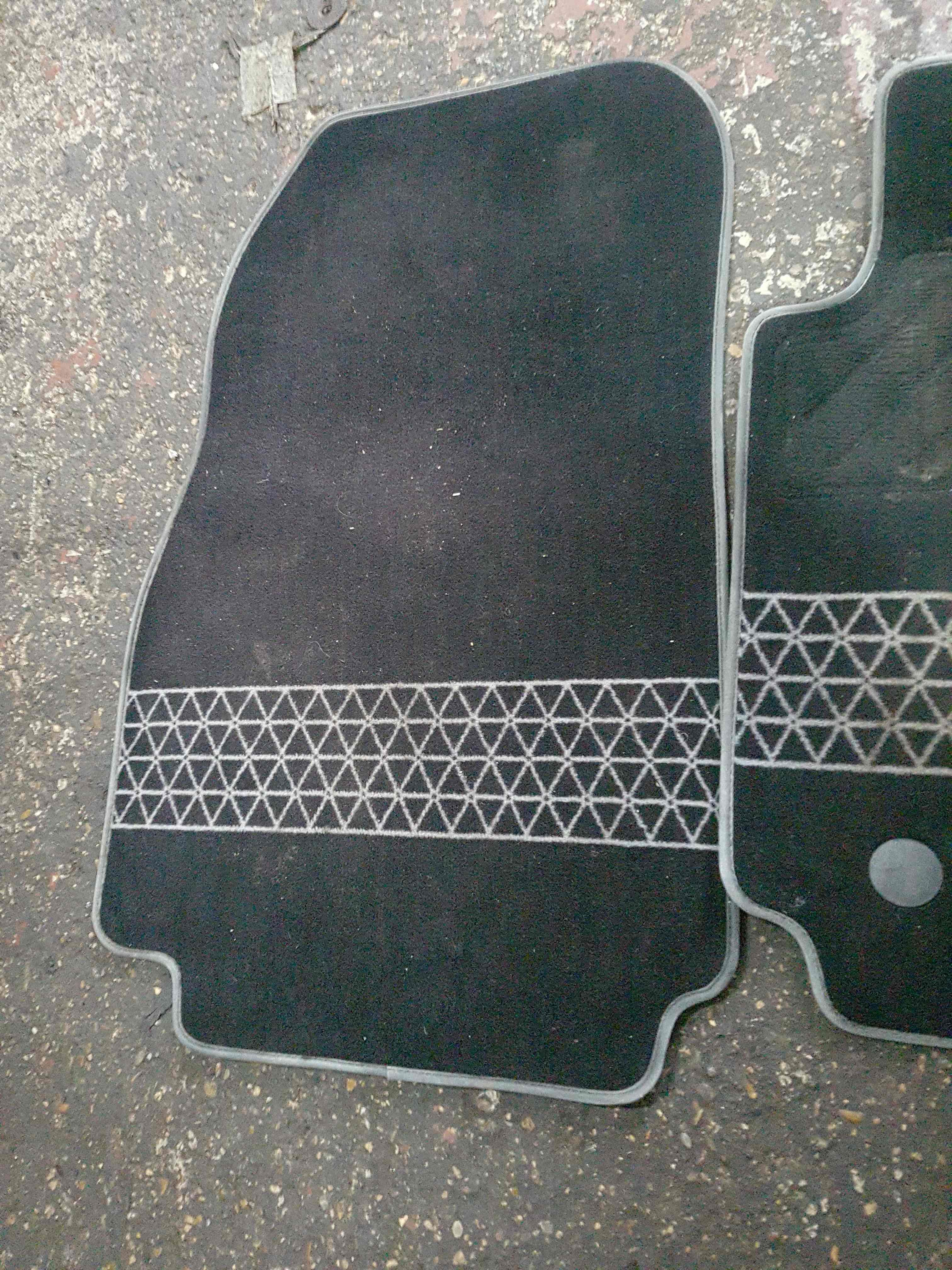 Thumb 3 Renault Clio MK4 2013-2018 Front Floor Mats