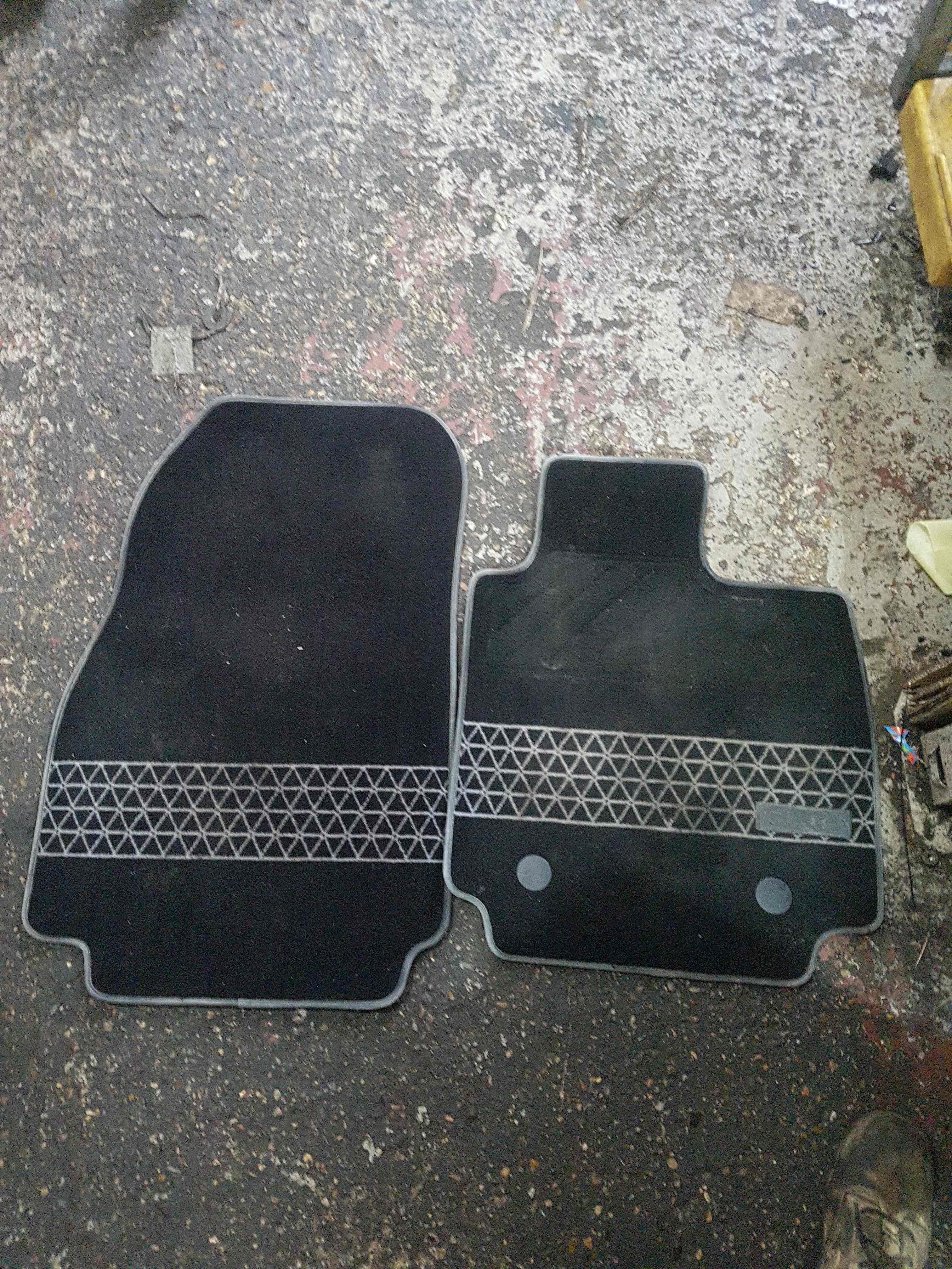 Thumb 6 Renault Clio MK4 2013-2018 Front Floor Mats