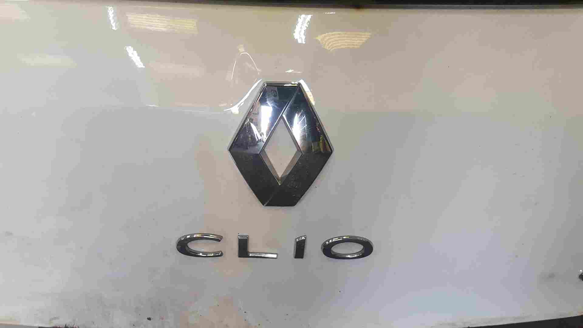 Thumb 6 Renault Clio MK4 2013-2018 GT Rear Tailgate Boot White 369