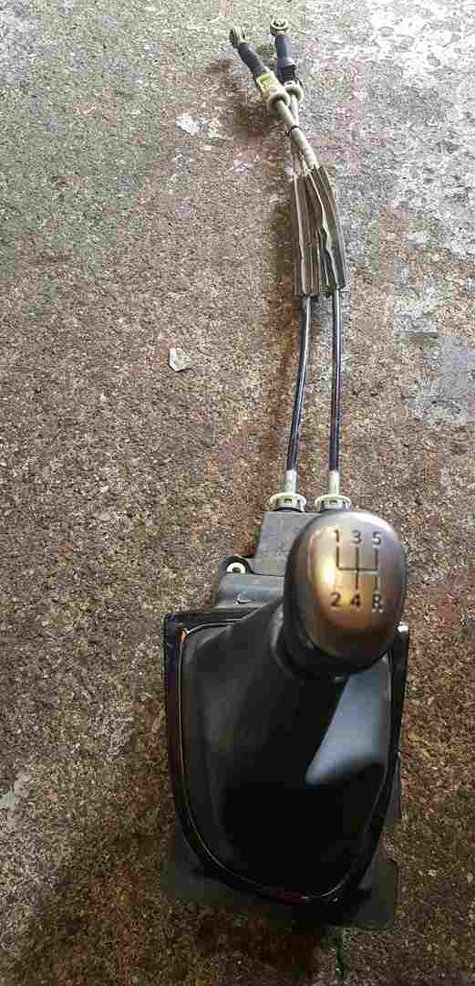 Thumb 3 Renault Clio MK4 2013-2018 Gearstick Mechanism Cables + Gator 349010873R