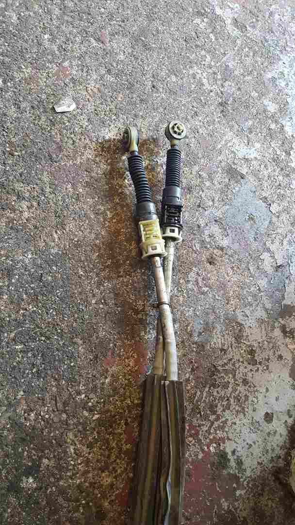 Thumb 9 Renault Clio MK4 2013-2018 Gearstick Mechanism Cables + Gator 349010873R