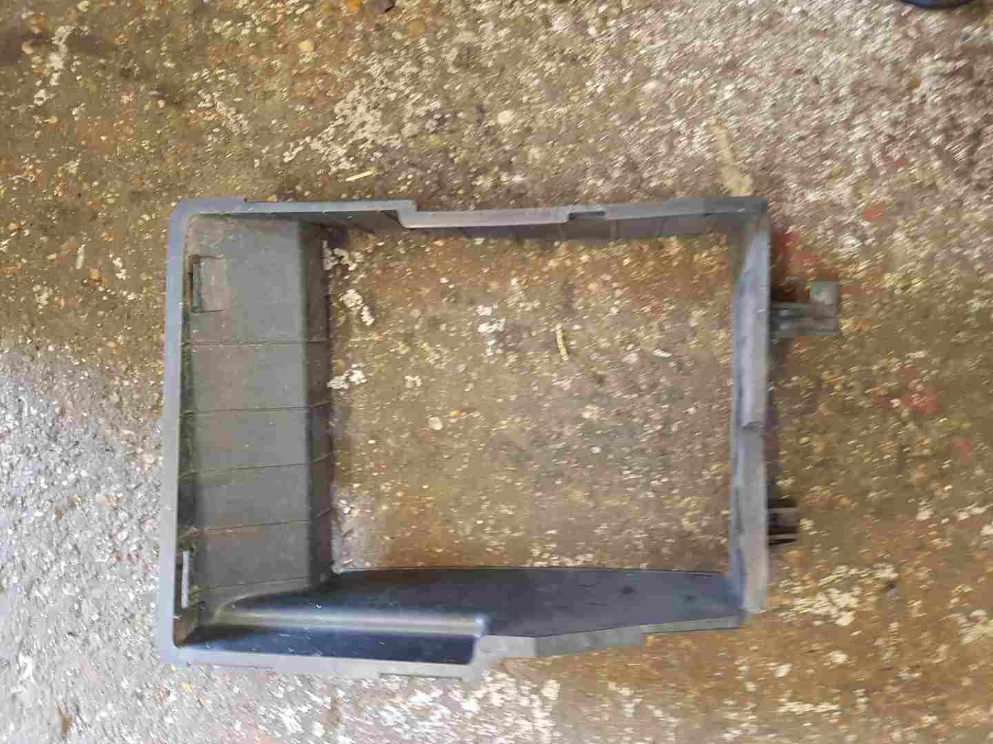 Thumb 4 Renault Clio MK4 2013-2018 Intercooler Plastic AIR Duct Scoop 215588067R