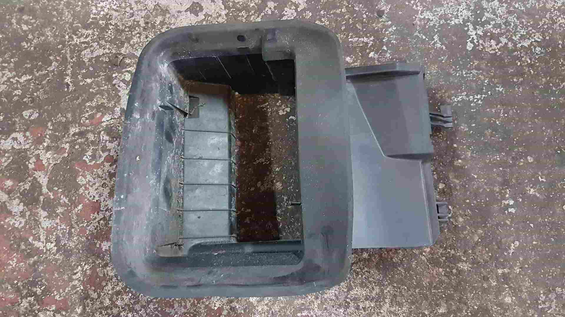 Thumb 2 Renault Clio MK4 2013-2018 Intercooler Plastic AIR Duct Scoop 215588067R