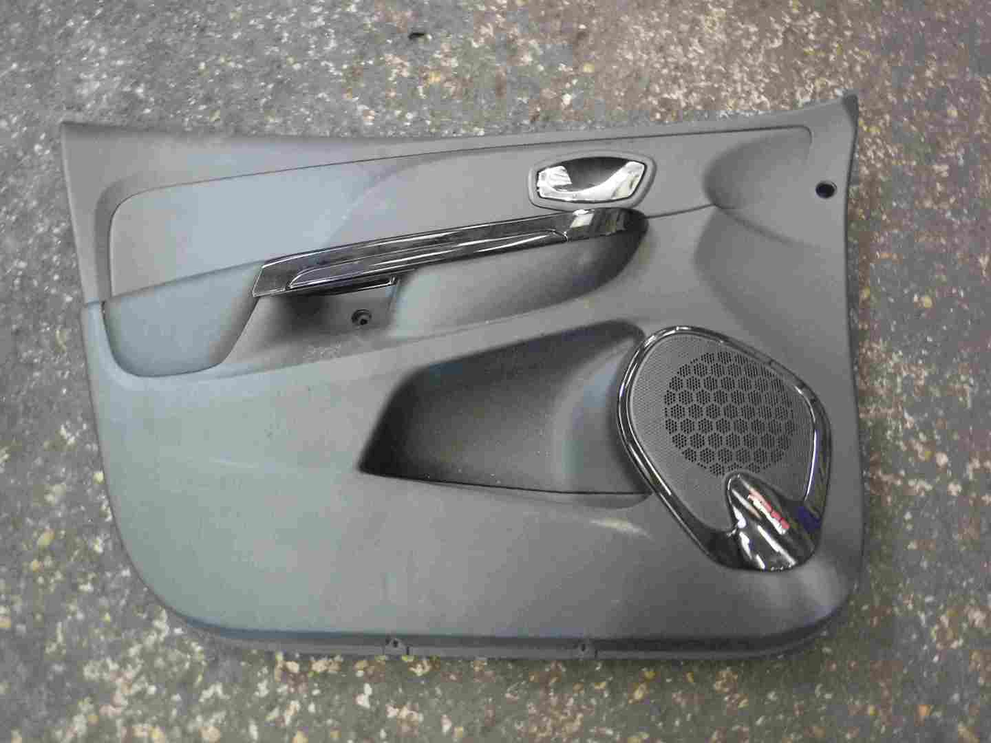 Renault Clio MK4 2013-2018 Passenger NSF Front Door Card Black Chrome