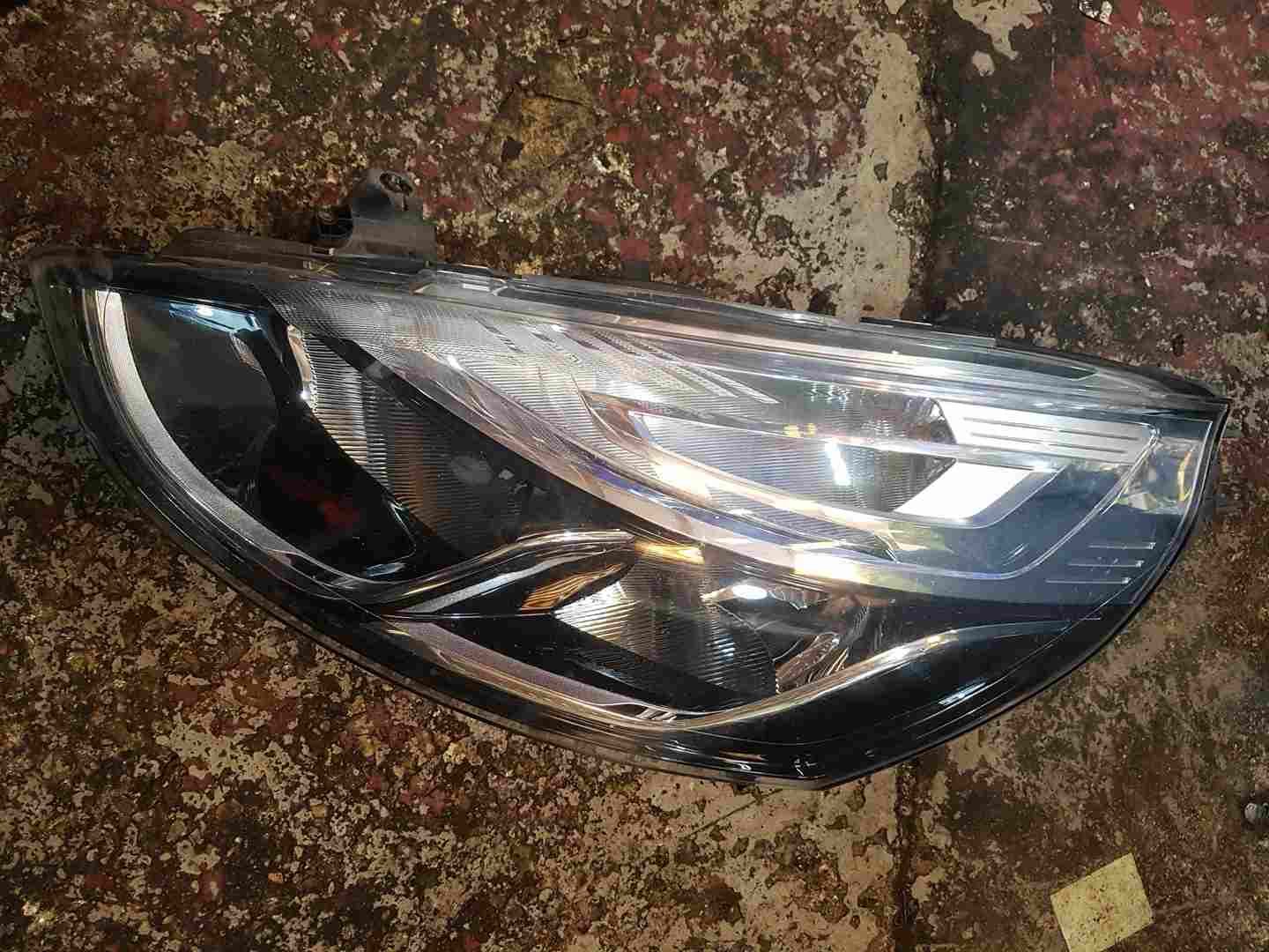 Renault Clio MK4 2013-2018 Passenger NSF Front Headlight 260602696R