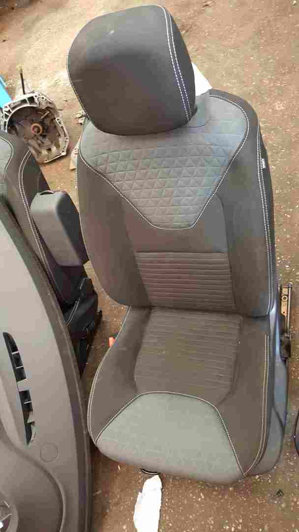 Thumb 2 Renault Clio MK4 2013-2018 Passenger NSF Front Seat Chair