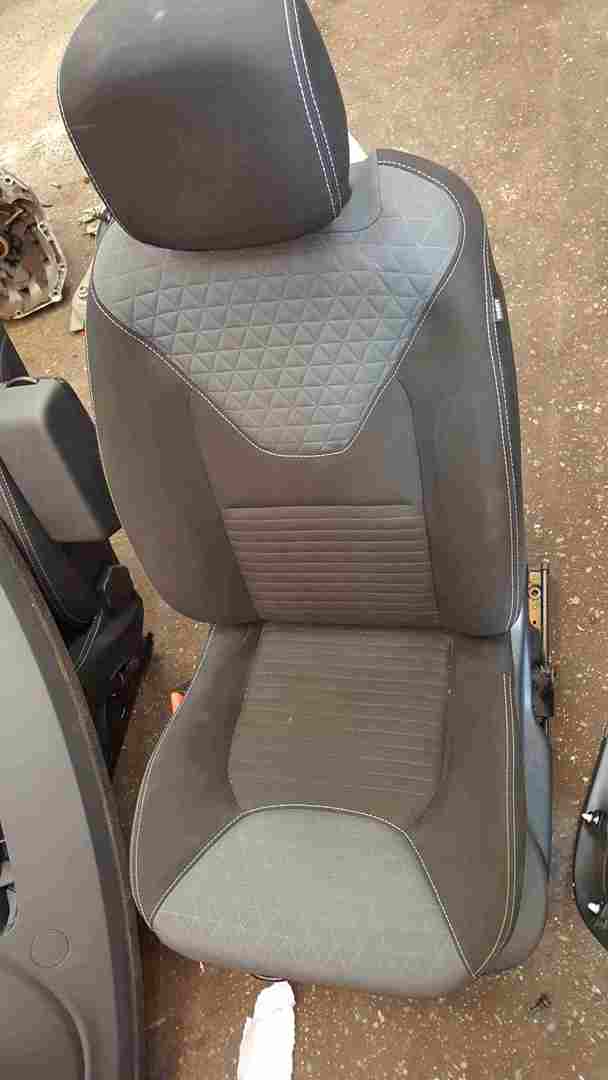 Renault Clio MK4 2013-2018 Passenger NSF Front Seat Chair