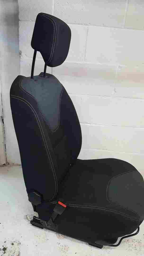 Thumb 6 Renault Clio MK4 2013-2018 Passenger NSF Front Seat Chair Black Grey