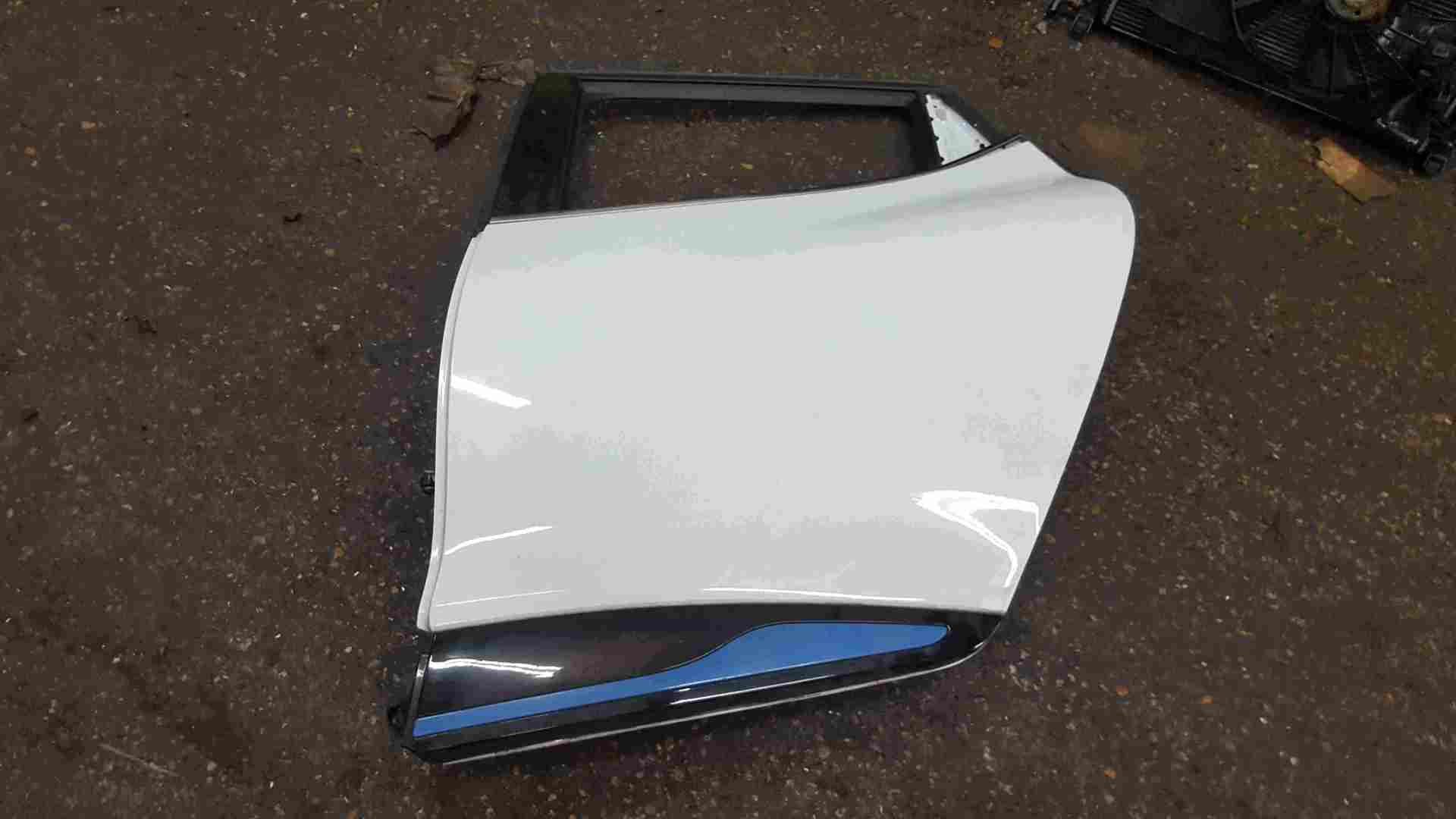 Renault Clio MK4 2013-2018 Passenger NSR Rear Door White 369 Blue Bottom