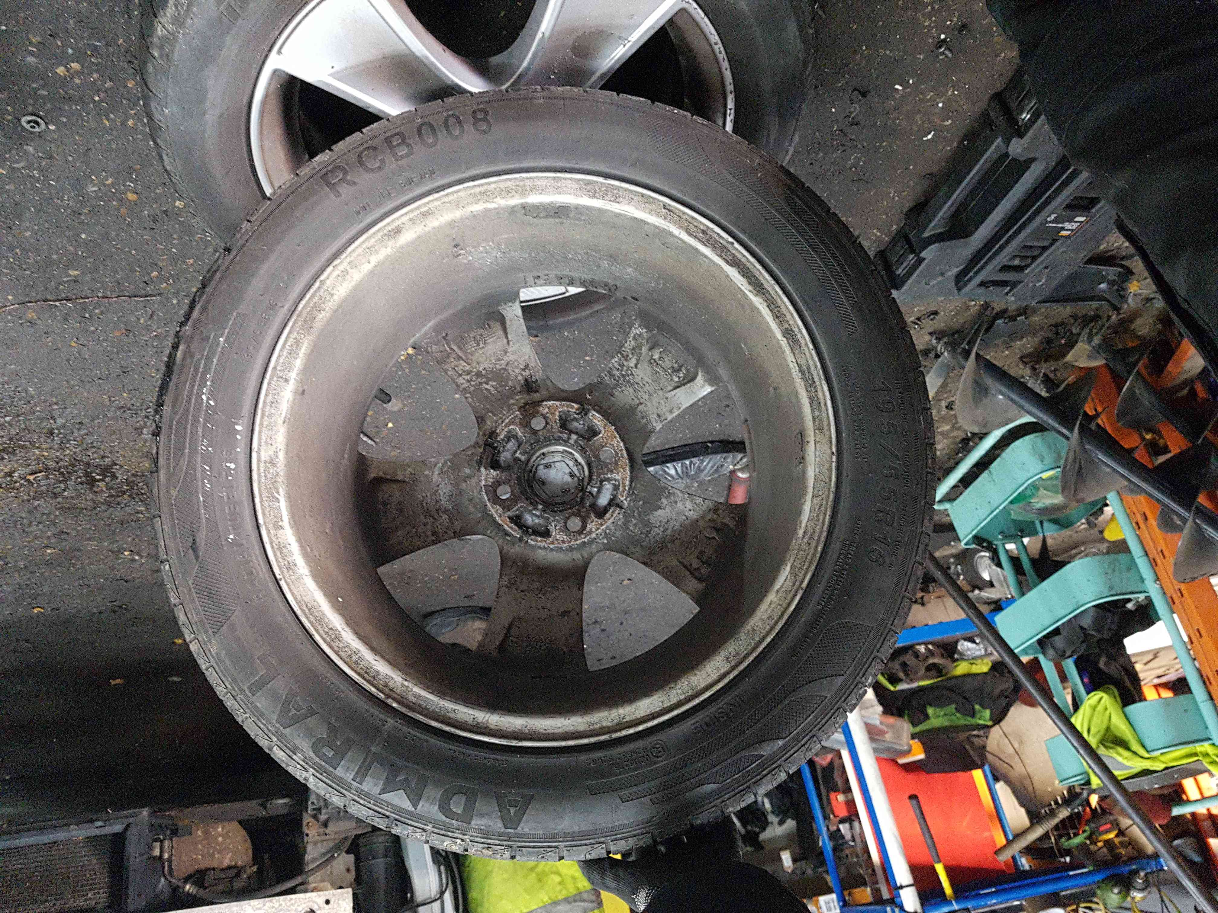 Thumb 8 Renault Clio MK4 2013-2018 Passion Alloy Wheel + Tyre 195 55 16 6Mm 403006502R