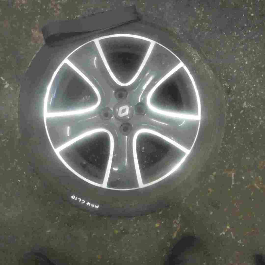 Renault Clio MK4 2013-2018 Passion Black Gloss Alloy Wheel + Tyre 195 55 16 7mm