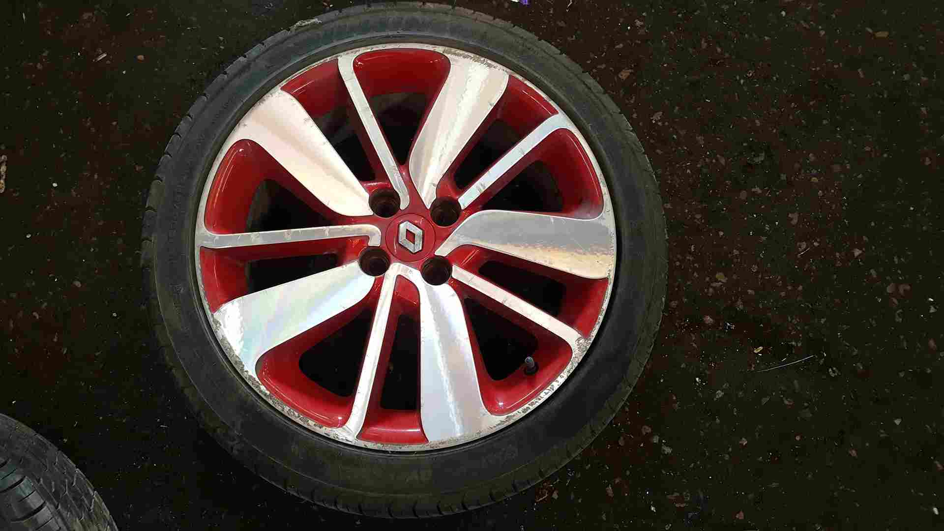 Thumb 4 Renault Clio MK4 2013-2018 RED Diamond CUT Alloy Wheel + Tyre 205 45 17 6Mm 3/5