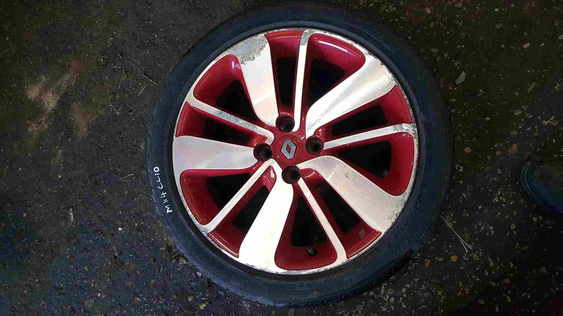 Renault Clio MK4 2013-2018 RED Diamond CUT Alloy Wheel + Tyre 205 45 17 6Mm 3/5