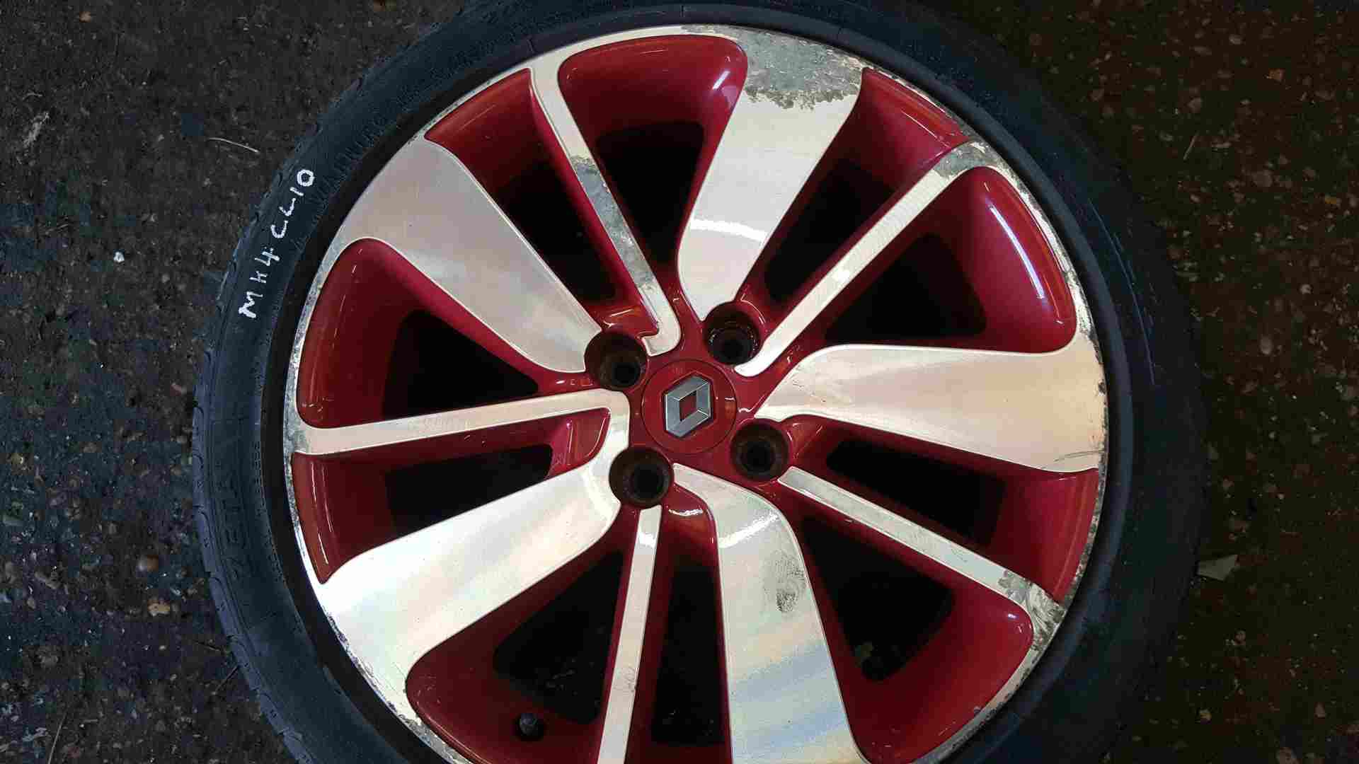 Thumb 2 Renault Clio MK4 2013-2018 RED Diamond CUT Alloy Wheel + Tyre 205 45 17 6Mm 3/5