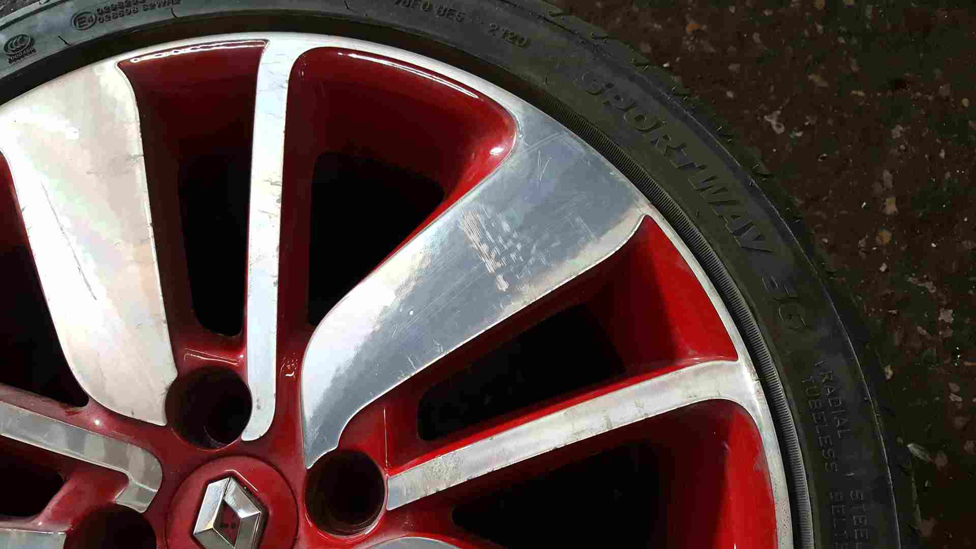 Thumb 4 Renault Clio MK4 2013-2018 RED Diamond CUT Alloy Wheel + Tyre 205 45 17 6Mm 3/5