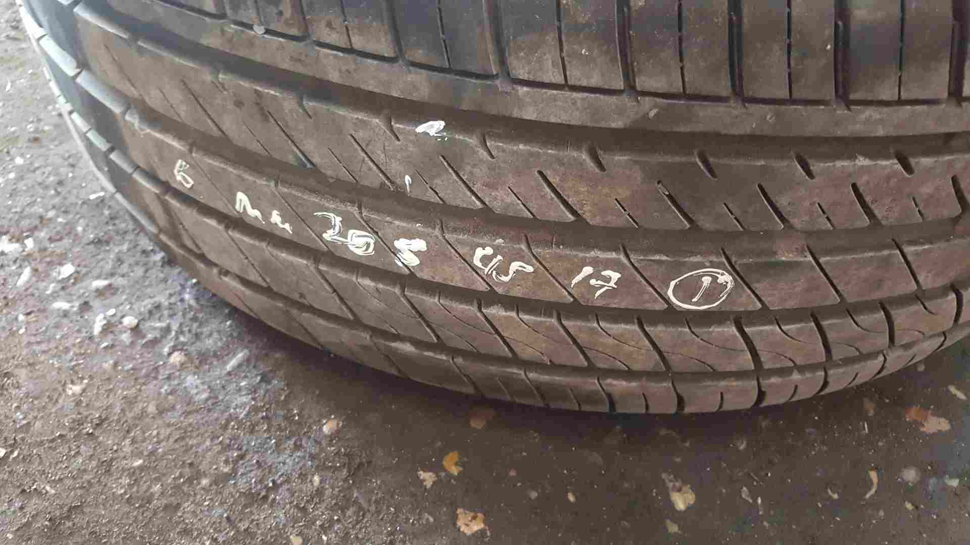 Thumb 5 Renault Clio MK4 2013-2018 RED Diamond CUT Alloy Wheel + Tyre 205 45 17 6Mm 3/5