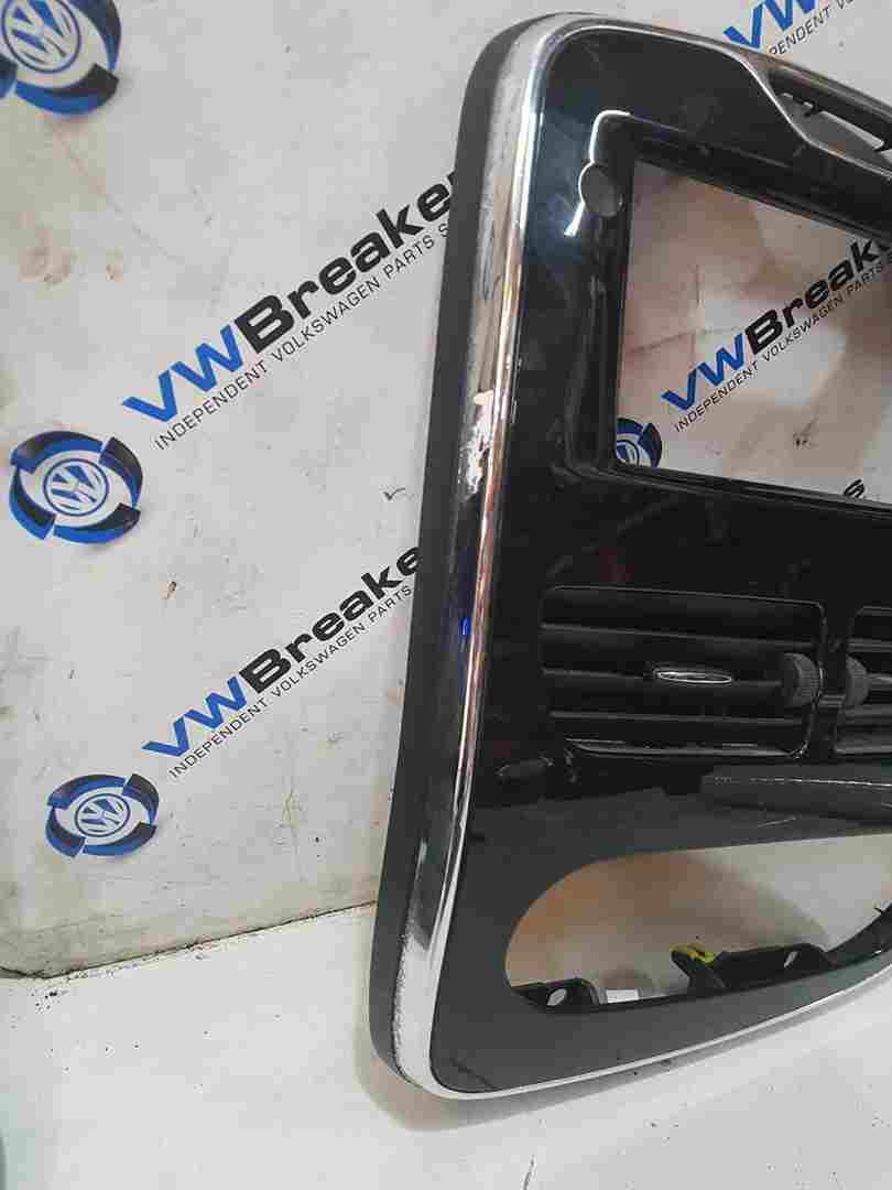 Thumb 2 Renault Clio MK4 2013-2019 Centre Dashboard Heater Display Surround Gloss Black