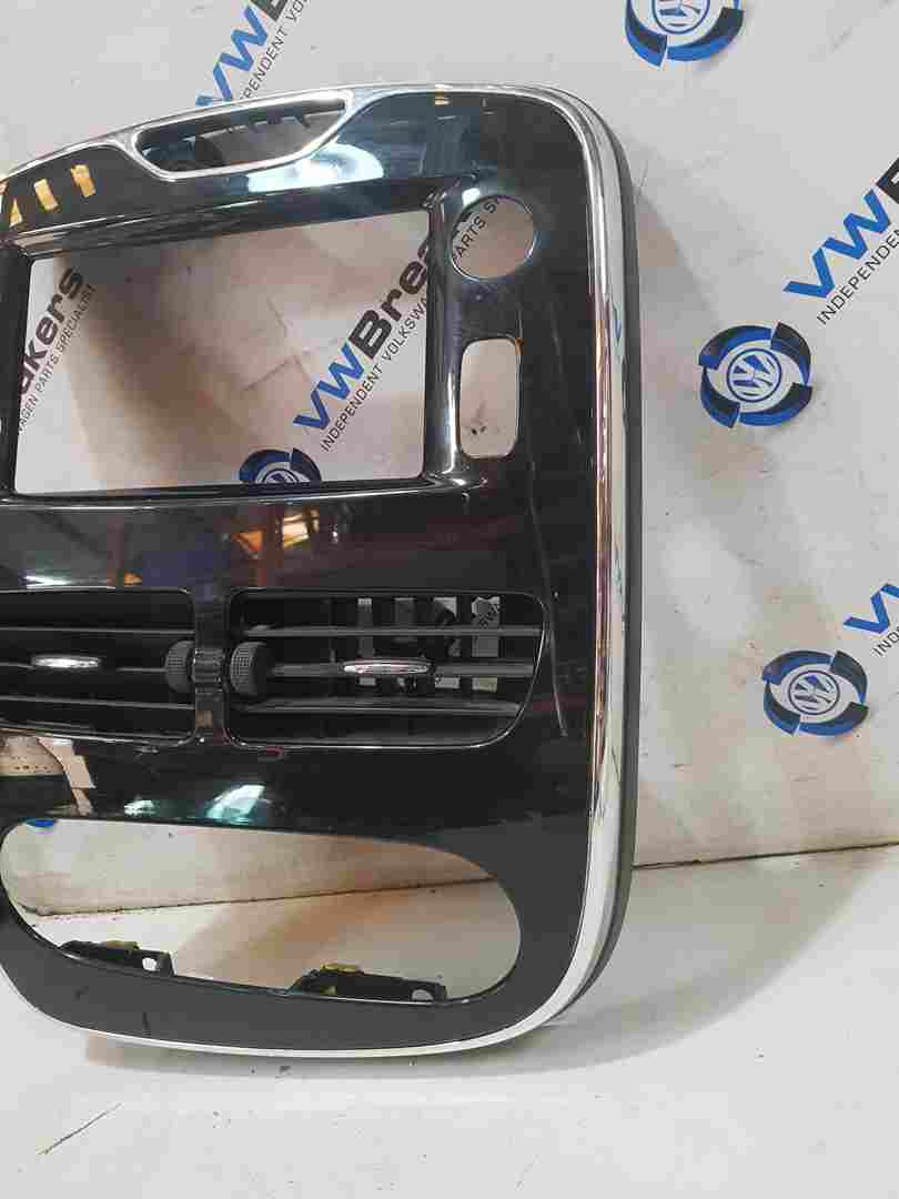 Thumb 4 Renault Clio MK4 2013-2019 Centre Dashboard Heater Display Surround Gloss Black