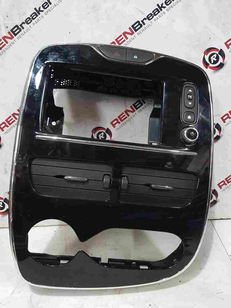 Renault Clio MK4 2013-2019 Centre Heater Vent Surround Gloss Black
