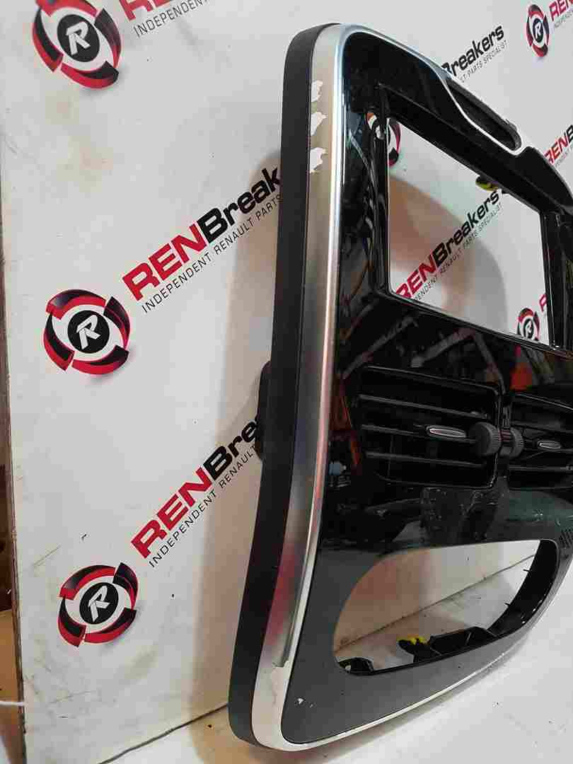 Thumb 2 Renault Clio MK4 2013-2019 Centre Heater Vents + Chrome Black Surround Trim 