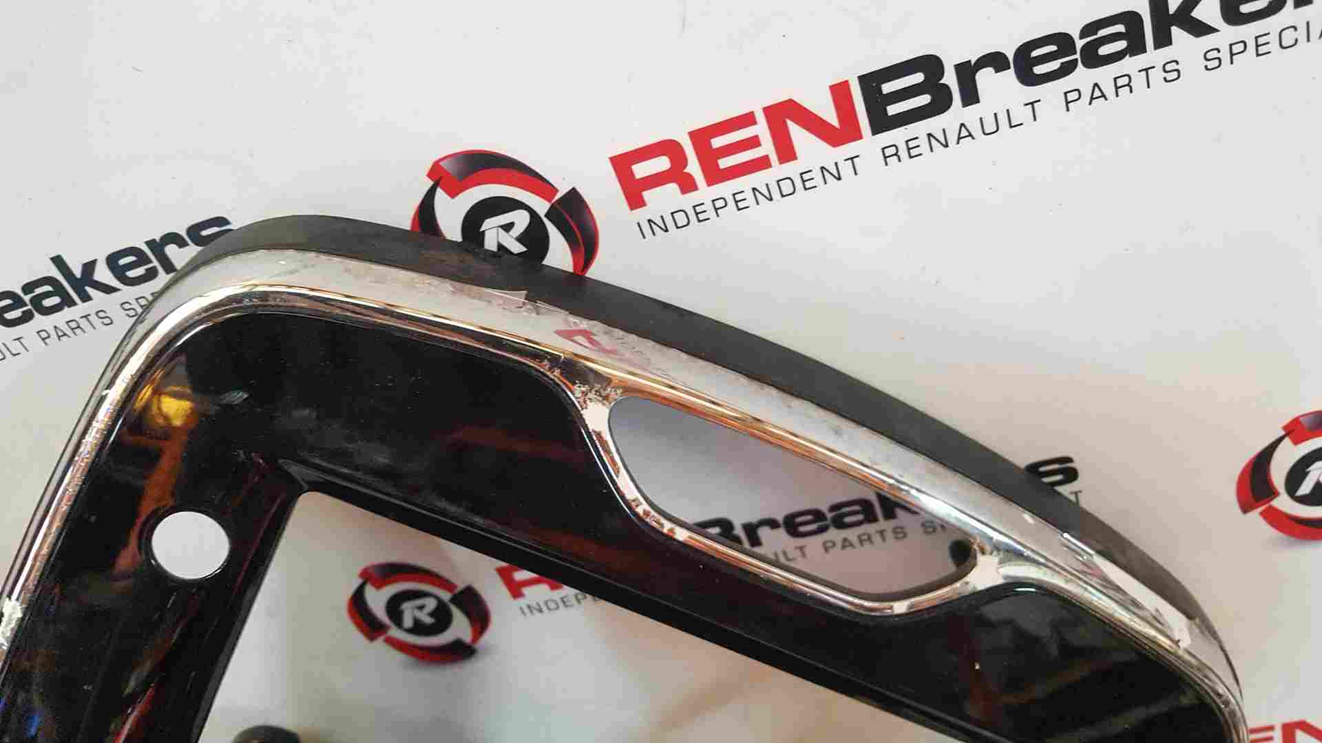Thumb 5 Renault Clio MK4 2013-2019 Centre Heater Vents + Chrome Black Surround Trim