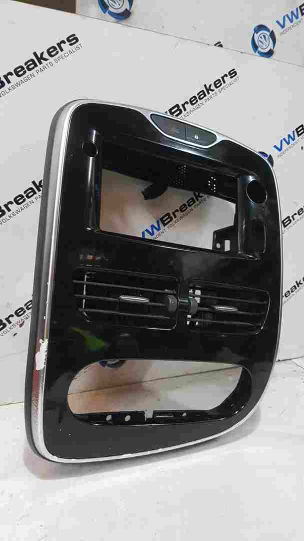 Renault Clio MK4 2013-2019 Centre Heater Vents + Chrome Black Surround Trim