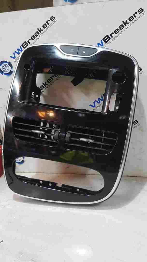Thumb 4 Renault Clio MK4 2013-2019 Centre Heater Vents + Chrome Black Surround Trim
