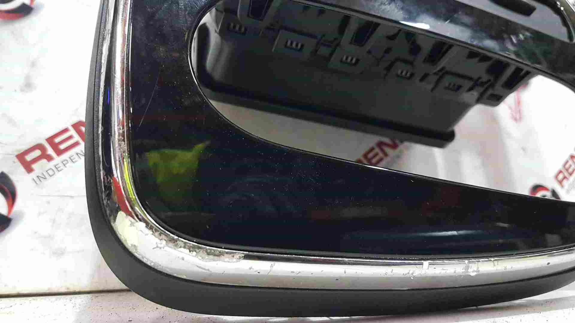 Thumb 6 Renault Clio MK4 2013-2019 Centre Heater Vents + Chrome Black Surround Trim