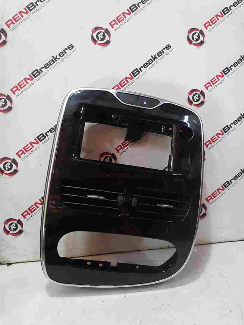 Renault Clio MK4 2013-2019 Centre Heater Vents + Chrome Black Surround Trim