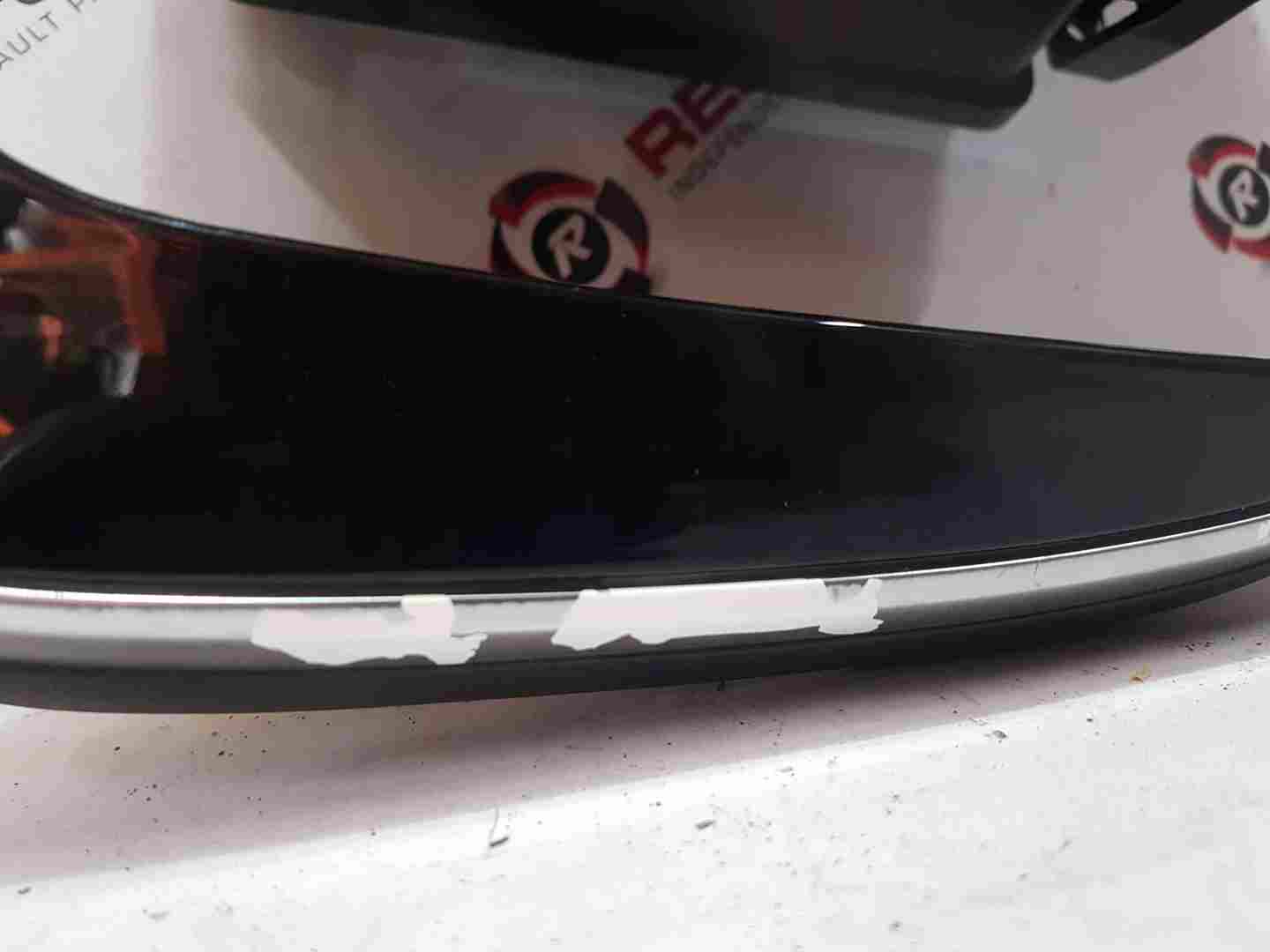 Thumb 4 Renault Clio MK4 2013-2019 Centre Heater Vents + Chrome Black Surround Trim